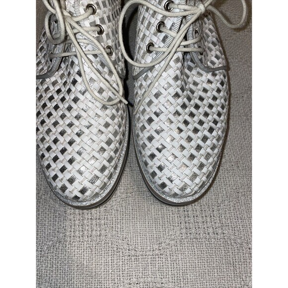 Pertini Women’s Casual Sneakers Size 35 U.S. 4 M White Silver Leather Athleisure - Picture 7 of 12